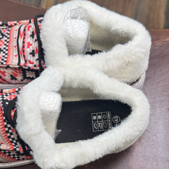 3 pair canvas slip-ons 10 - Picture 9 of 16